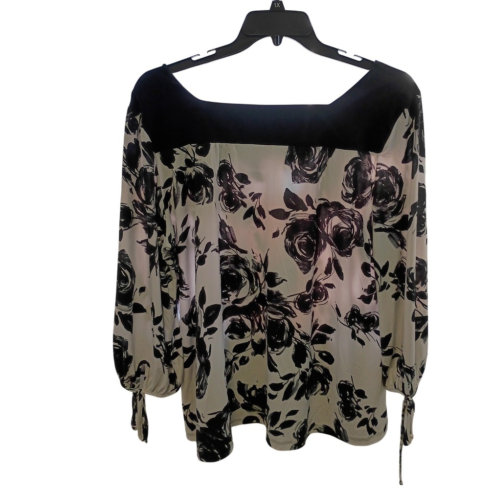 Cato Woman Black White Floral Blouse Plus Size 22/24W Square Neck Keyhole Top